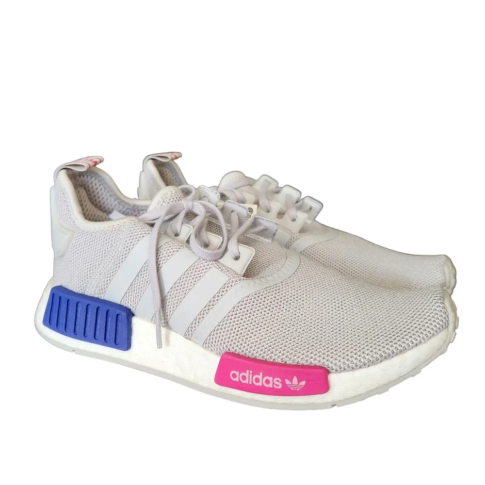 Adidas Originals NMD_R1's Running Shoe, 4 US Unisex Big Kid